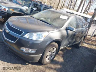 2011 Chevrolet Traverse LT w/1LT with VIN 1GNKRGED4BJ166772, listed as a IAAI auction lot 41648847 with 205,090 mi miles. Bid and sale history available at carsss.com. Image 2.