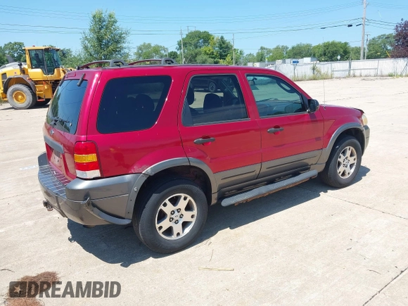 2005 Ford Escape XLT z VIN 1FMYU03125KA93980, wystawiony jako IAAI lot #42851032 z przebiegiem 196 031 mil mil oraz . Historia ofert i sprzedaży dostępna na DreamBid. Obrazek 4.