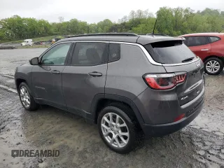 2022 Jeep Compass Latitude Lux with VIN 3C4NJDFB7NT181210, listed as a Copart auction lot 56171175 with 42,794 mi miles and Salvage title. Bid and sale history available at DreamBid. Image 2.
