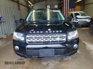 2015 Land Rover LR2 z VIN SALFP2BG6FH421039, wystawiony jako Copart lot #60426315 z przebiegiem 105 044 mil mil oraz Czysty tytuł • Clean title. Historia ofert i sprzedaży dostępna na DreamBid. Obrazek 5.