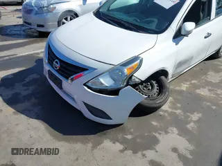 2016 Nissan Versa SV with VIN 3N1CN7AP9GL915559, listed as a IAAI auction lot 41871145 with 139,419 mi miles. Bid and sale history available at carsss.com. Image 6.