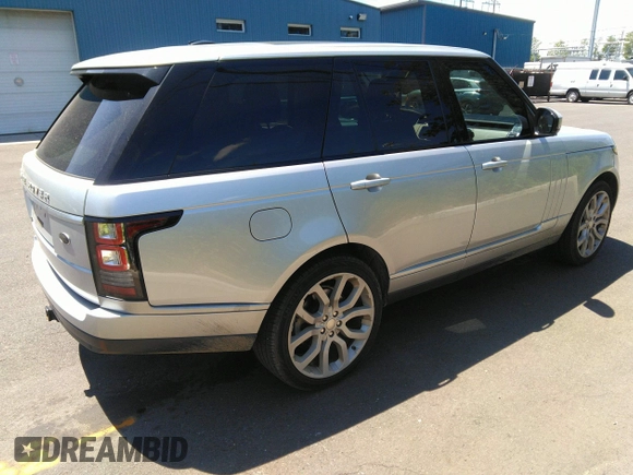 2014 Land Rover Range Rover HSE with VIN SALGS2WF3EA136133, listed as a IAAI auction lot 42321815 with 119,902 mi miles and . Bid and sale history available at DreamBid. Image 4.