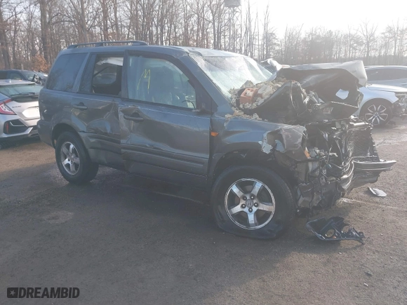 2007 Honda Pilot EX-L with VIN 5FNYF28657B023999, listed as a IAAI auction lot 41520899 with 270,222 mi miles. Bid and sale history available at carsss.com. Image 1.