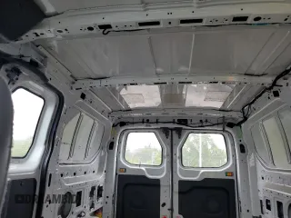 2015 Ford Transit Cargo с VIN 1FTNE1ZM7FKA40687, выставлен на аукционе Copart как лот 56940095 с пробегом 318 811 миль миль и Списание • Salvage title. История ставок и продаж доступна на DreamBid. Изображение 10.