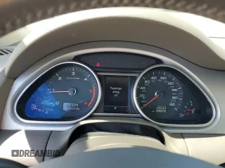 2014 Audi Q7 Premium Plus with VIN WA1LMAFE6ED012514, listed as a Copart auction lot 57918725 with 135,645 mi miles and Salvage title. Bid and sale history available at DreamBid. Image 9.