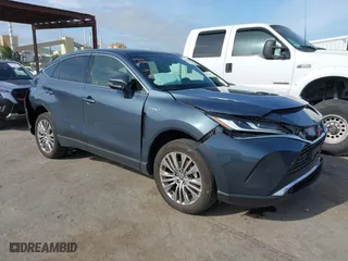 2021 Toyota Venza LE with VIN JTEAAAAH8MJ008435, listed as a IAAI auction lot 42041523 with 24,913 mi miles. Bid and sale history available at carsss.com. Image 1.