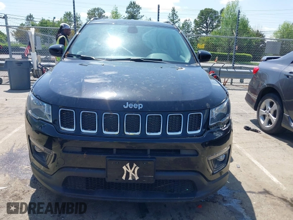 2021 Jeep Compass Latitude with VIN 3C4NJDBB5MT562400, listed as a IAAI auction lot 41996711 with 20,011 mi miles and . Bid and sale history available at DreamBid. Image 13.