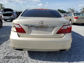 2011 Lexus LS 460 z VIN JTHBL5EF4B5103078, wystawiony jako Copart lot #51005735 z przebiegiem 131 493 mil mil oraz Szkoda całkowita • Salvage title. Historia ofert i sprzedaży dostępna na DreamBid. Obrazek 6.