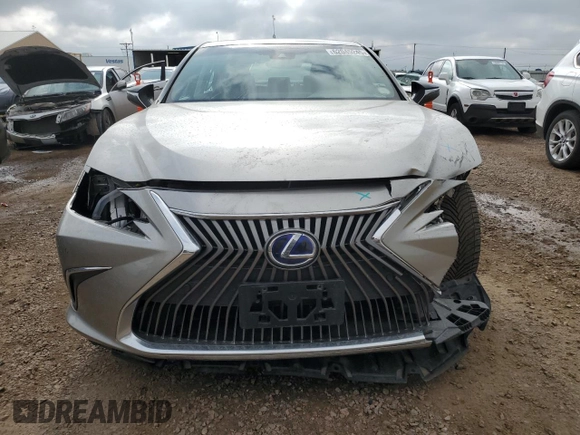2020 Lexus ES 300h with VIN 58AD21B19LU007702, listed as a Copart auction lot 62045245 with 24,943 mi miles and Salvage title. Bid and sale history available at DreamBid. Image 5.