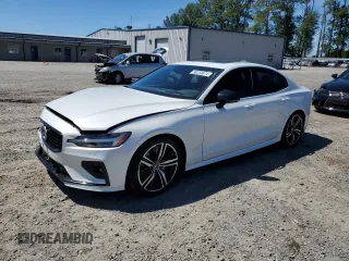 2019 Volvo S60 R-Design with VIN 7JRA22TM6KG013047, listed as a Copart auction lot 58255674 with 35,270 mi miles and Salvage Title. Bid and sale history available at carsss.com. Image 1.