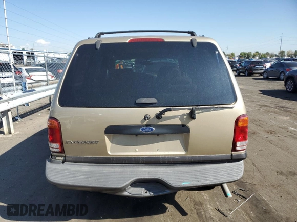 2000 Ford Explorer XLT z VIN 1FMDU83P1YZC26628, wystawiony jako Copart lot #69201664 z przebiegiem 219 384 mil mil oraz Nie do naprawy • Non repairable. Historia ofert i sprzedaży dostępna na DreamBid. Obrazek 6.