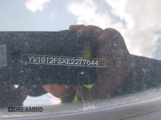 2014 Volvo S60 T5 z VIN YV1612FSXE2277644, wystawiony jako IAAI lot #42405453 z przebiegiem Nie podano mil oraz . Historia ofert i sprzedaży dostępna na DreamBid. Obrazek 9.