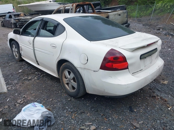 2006 Pontiac Grand Prix with VIN 2G2WP552261230234, listed as a IAAI auction lot 42084562 with 147,639 mi miles. Bid and sale history available at carsss.com. Image 3.