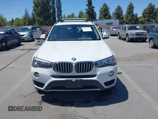 2017 BMW X3 xDrive28i z VIN 5UXWX9C35H0T24703, wystawiony jako IAAI lot #42283472 z przebiegiem 61 993 mil mil oraz . Historia ofert i sprzedaży dostępna na DreamBid. Obrazek 12.