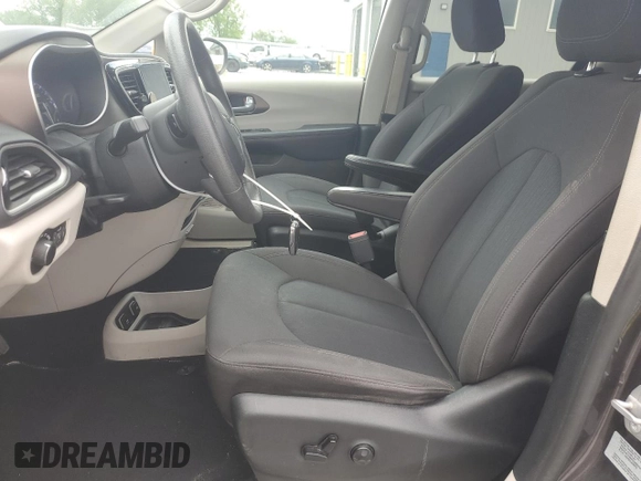 2017 Chrysler Pacifica Touring with VIN 2C4RC1DG8HR676046, listed as a Copart auction lot 57920745 with 100,164 mi miles and Salvage title. Bid and sale history available at DreamBid. Image 7.