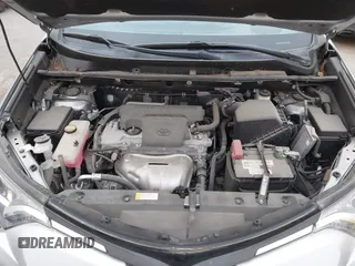 2018 Toyota RAV4 XLE with VIN 2T3WFREV7JW481136, listed as a IAAI auction lot 41545502 with 45,610 mi miles. Bid and sale history available at carsss.com. Image 10.