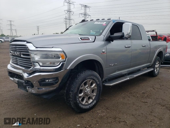 2022 Ram 3500 Laramie z VIN 3C63R3ML5NG279402, wystawiony jako Copart lot #57615835 z przebiegiem 72 313 mil mil oraz Czysty tytuł • Clean title. Historia ofert i sprzedaży dostępna na DreamBid. Obrazek 1.