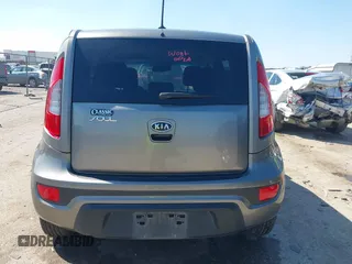 2012 Kia Soul + with VIN KNDJT2A69C7386679, listed as a IAAI auction lot 41969598 with 319,595 mi miles. Bid and sale history available at carsss.com. Image 16.