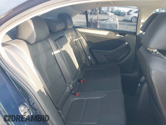 2014 Volkswagen Jetta SE with VIN 3VWD07AJ6EM417996, listed as a IAAI auction lot 42723125 with 108,952 mi miles and . Bid and sale history available at DreamBid. Image 8.
