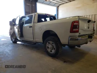 2023 Ram 2500 Tradesman z VIN 3C6UR5CJ7PG606482, wystawiony jako Copart lot #76963374 z przebiegiem Nie podano mil oraz Szkoda całkowita • Salvage title. Historia ofert i sprzedaży dostępna na DreamBid. Obrazek 2.