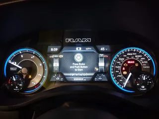 2022 Ram 1500 Limited z VIN 1C6SRFHM1NN211394, wystawiony jako IAAI lot #42052416 z przebiegiem 28 881 mil mil oraz . Historia ofert i sprzedaży dostępna na DreamBid. Obrazek 7.