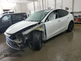 2022 Tesla Model Y Performance с VIN 7SAYGDEF4NF389482, выставлен на аукционе Copart как лот 56757115 с пробегом 63 012 миль миль и Списание • Salvage title. История ставок и продаж доступна на DreamBid. Изображение 1.