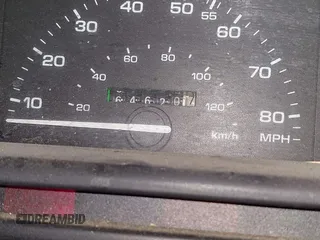1993 Ford Tempo z VIN 1FAPP31X5PK229656, wystawiony jako IAAI lot #41788568 z przebiegiem 64 620 mil mil oraz . Historia ofert i sprzedaży dostępna na DreamBid. Obrazek 7.