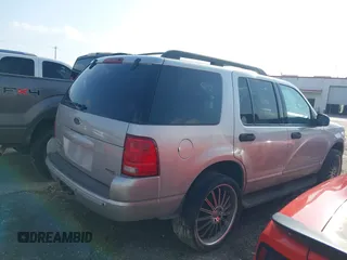 2005 Ford Explorer XLT z VIN 1FMZU63K55ZA15894, wystawiony jako IAAI lot #42262563 z przebiegiem 105 438 mil mil oraz . Historia ofert i sprzedaży dostępna na DreamBid. Obrazek 4.
