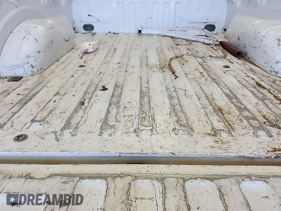 2018 Ford F-150 XL с VIN 1FTFX1E58JKF35180, выставлен на аукционе IAAI как лот 42782023 с пробегом 105 516 миль миль и . История ставок и продаж доступна на DreamBid. Изображение 16.