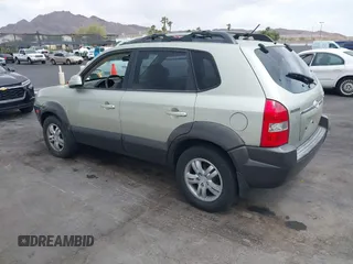 2006 Hyundai Tucson GLS with VIN KM8JN12DX6U375368, listed as a IAAI auction lot 42068764 with 136,352 mi miles. Bid and sale history available at carsss.com. Image 3.