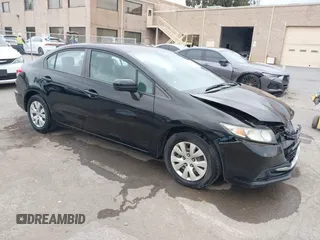 2015 Honda Civic LX z VIN 19XFB2F51FE200419, wystawiony jako IAAI lot #42058212 z przebiegiem 150 944 mil mil oraz . Historia ofert i sprzedaży dostępna na DreamBid. Obrazek 1.