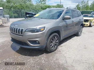 2020 Jeep Cherokee Latitude Plus with VIN 1C4PJMLB1LD569548, listed as a IAAI auction lot 42330117 with 37,897 mi miles and . Bid and sale history available at DreamBid. Image 17.