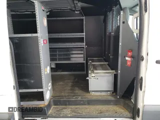 2016 Ford Transit Cargo z VIN 1FTYE1YM8GKB40975, wystawiony jako Copart lot #57044305 z przebiegiem 137 076 mil mil oraz Tytuł czysty. Historia ofert i sprzedaży dostępna na DreamBid. Obrazek 10.