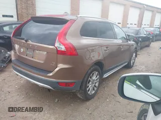 2010 Volvo XC60 3.0T z VIN YV4992DZ1A2020844, wystawiony jako IAAI lot #42221723 z przebiegiem 247 027 mil mil oraz . Historia ofert i sprzedaży dostępna na DreamBid. Obrazek 4.
