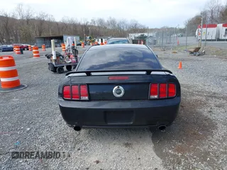 2006 Ford Mustang GT Deluxe with VIN 1ZVFT82H165131045, listed as a IAAI auction lot 41898142 with 124,643 mi miles and . Bid and sale history available at DreamBid. Image 16.