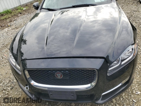 2019 Jaguar XJ R-Sport with VIN SAJWJ1CD1K8W18574, listed as a Copart auction lot 65041445 with 101,072 mi miles and Clean title. Bid and sale history available at DreamBid. Image 11.