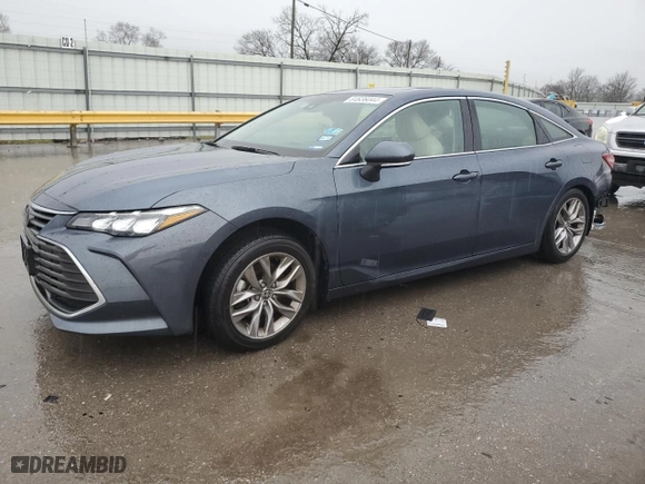 2022 Toyota Avalon XLE with VIN 4T1AZ1FB1NU084186, listed as a Copart auction lot 84636044 with 26,795 mi miles and Clean Title. Bid and sale history available at carsss.com. Image 1.