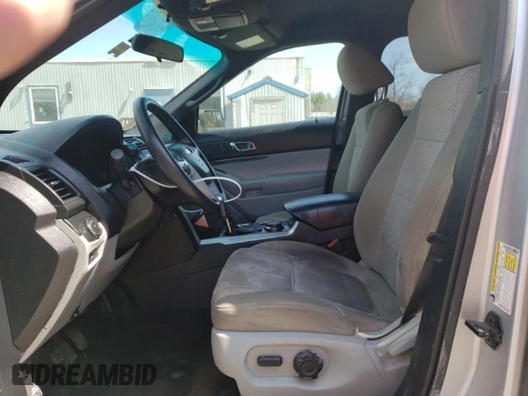 2012 Ford Explorer z VIN 1FMHK8B80CGA21324, wystawiony jako Copart lot #52968345 z przebiegiem Nie podano mil oraz Szkoda całkowita • Salvage title. Historia ofert i sprzedaży dostępna na DreamBid. Obrazek 7.