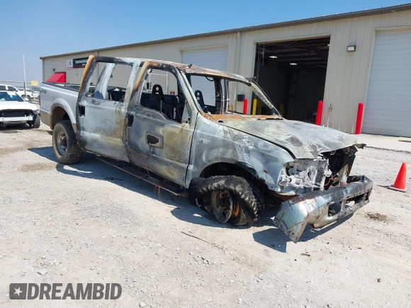 2000 Ford Super Duty F-250 XL with VIN 1FTNW21F2YEA65336, listed as a IAAI auction lot 41781199 with 1 mi miles. Bid and sale history available at carsss.com. Image 1.