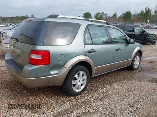 2005 Ford Freestyle SE with VIN 1FMZK01195GA74424, listed as a IAAI auction lot 41671994 with 238,292 mi miles. Bid and sale history available at carsss.com. Image 4.