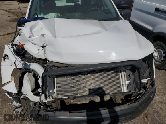 2022 Ford F-150 XL z VIN 1FTMF1CB3NKD00582, wystawiony jako Copart lot #53456805 z przebiegiem Nie podano mil oraz Nie do naprawy • Non repairable. Historia ofert i sprzedaży dostępna na DreamBid. Obrazek 11.