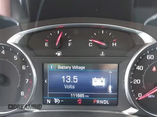 2020 Chevrolet Blazer LT z VIN 3GNKBBRA0LS717044, wystawiony jako IAAI lot #42125519 z przebiegiem 111 685 mil mil oraz . Historia ofert i sprzedaży dostępna na DreamBid. Obrazek 7.