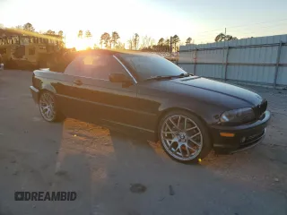 2001 BMW 3 Series 325Ci with VIN WBABS33461JY41462, listed as a Copart auction lot 84699544 with 234,612 mi miles and Salvage Title. Bid and sale history available at carsss.com. Image 4.