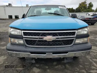 2006 Chevrolet Silverado 1500 LS with VIN 1GCEC14V56Z293424, listed as a Copart auction lot 51765845 with 238,986 mi miles and Clean Title. Bid and sale history available at carsss.com. Image 5.
