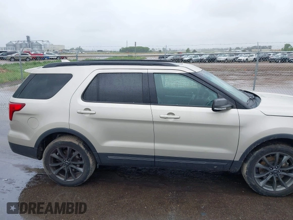 2017 Ford Explorer XLT с VIN 1FM5K8D82HGB13073, выставлен на аукционе IAAI как лот 42315648 с пробегом 86 845 миль миль и . История ставок и продаж доступна на DreamBid. Изображение 13.