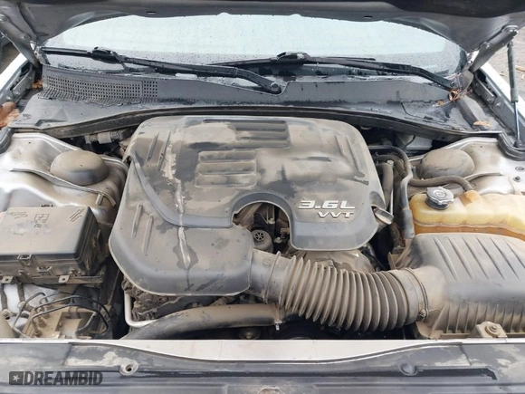 2018 Chrysler 300 with VIN 2C3CCABG5JH214178, listed as a IAAI auction lot 41500896 with 96,492 mi miles. Bid and sale history available at carsss.com. Image 10.