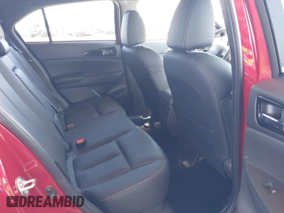 2025 Mitsubishi Eclipse Cross SE z VIN JA4ATWAA0SZ006881, wystawiony jako IAAI lot #42058073 z przebiegiem 2 418 mil mil oraz . Historia ofert i sprzedaży dostępna na DreamBid. Obrazek 8.