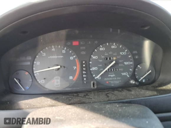 1996 Honda Accord LX with VIN 1HGCD563XTA266206, listed as a Copart auction lot 48601005 with 302,329 mi miles and Salvage Title. Bid and sale history available at DreamBid. Image 9.