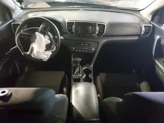 2018 Kia Sportage LX z VIN KNDPMCAC0J7377594, wystawiony jako Copart lot #47605865 z przebiegiem 155 398 mil mil oraz Szkoda całkowita • Salvage title. Historia ofert i sprzedaży dostępna na DreamBid. Obrazek 8.