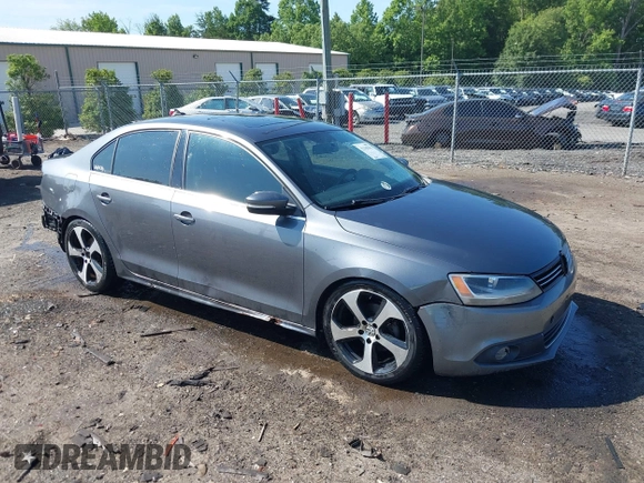 2011 Volkswagen Jetta SEL с VIN 3VWLZ7AJ9BM376079, выставлен на аукционе IAAI как лот 42388381 с пробегом 190 000 миль миль и . История ставок и продаж доступна на DreamBid. Изображение 1.